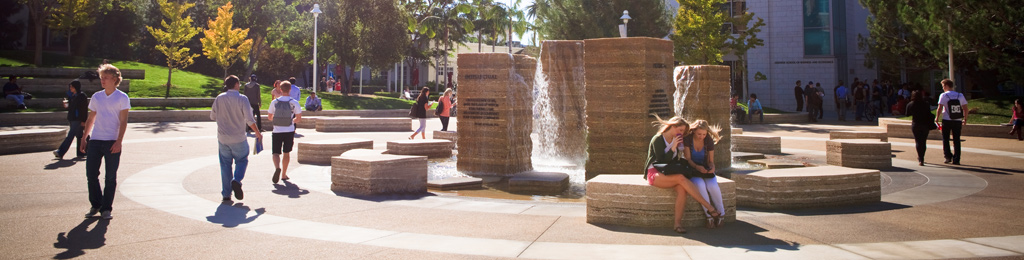 Piazza in front of Leatherby