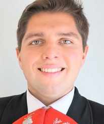 photo of Oscar Garibay